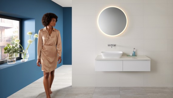 Mix & Match: Geberit ONE lay-on washbasin with iCon cabinet